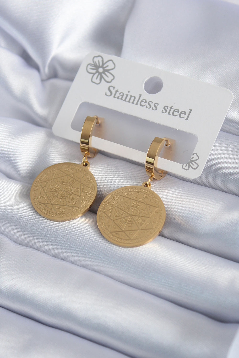 316L Çelik Gold Renk Pentagram Yıldızı İşleme Model Kadın Küpe TG27BKP7992