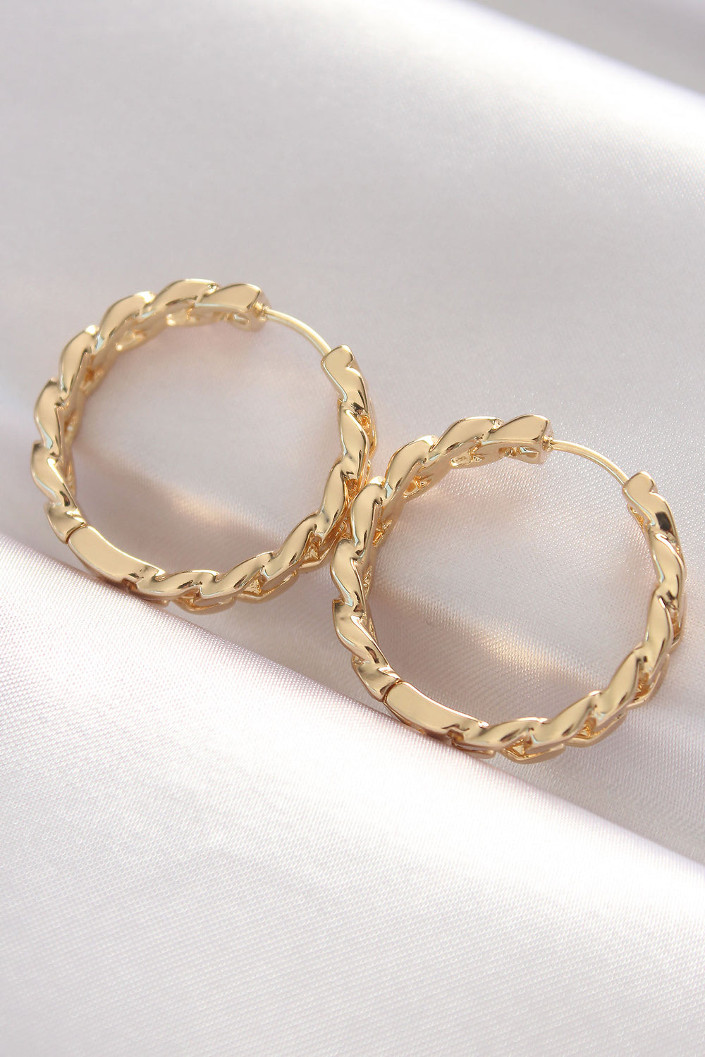 Pirinç Gold Renk Zincir Model Halka Küpe TG27BKP8970