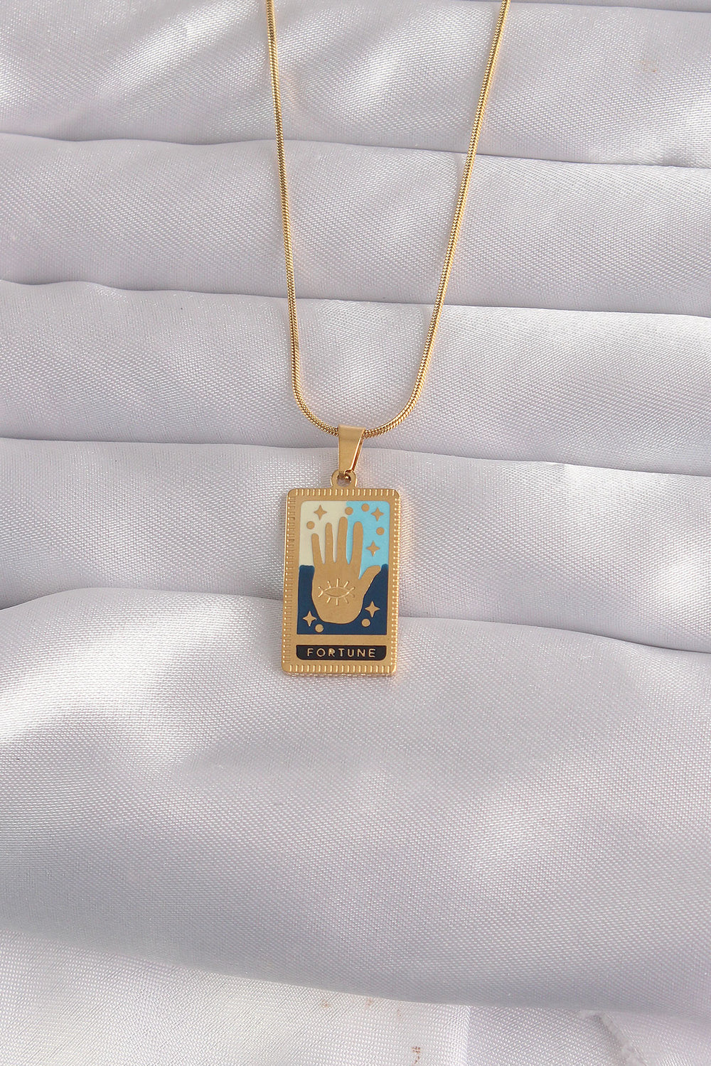 316L Çelik Gold Renk Karışık Mineli El Figür Tarot Kolye TG27BKO9035