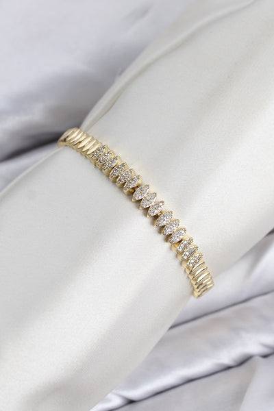 CM Arpa Model Zirkon Taşlı VIP Seri Gold Renk Pirinç Kadın Bileklik TG27BB8615