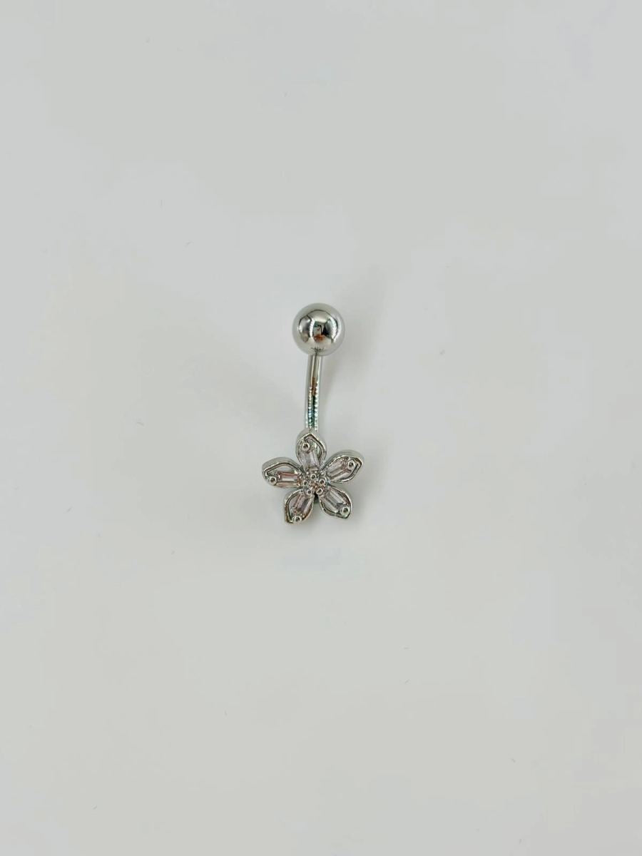 Çiçek Detaylı Göbek Piercing