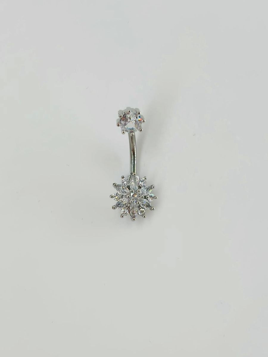 Çiçek Detaylı Göbek Piercing
