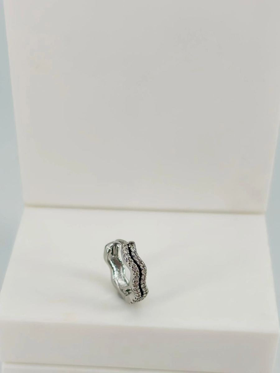 Tragus Kıkırdak Küpesi