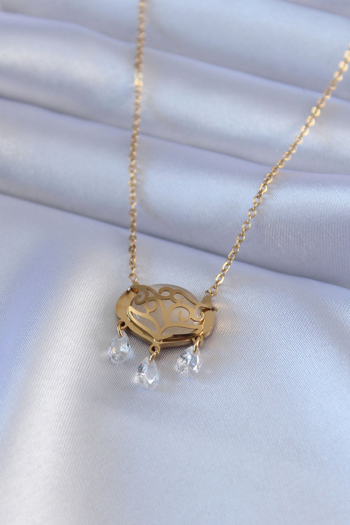 316L Çelik Gold Renk Lotus Model Zirkon Taşlı Kadın Kolye TG27BKO7578 - Çok Renkli / Standart