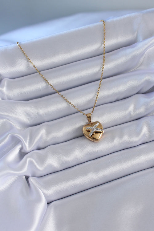 316L Çelik Gold Renk Zirkon Detay Kalp Model Kadın Kolye TG27BKO7626