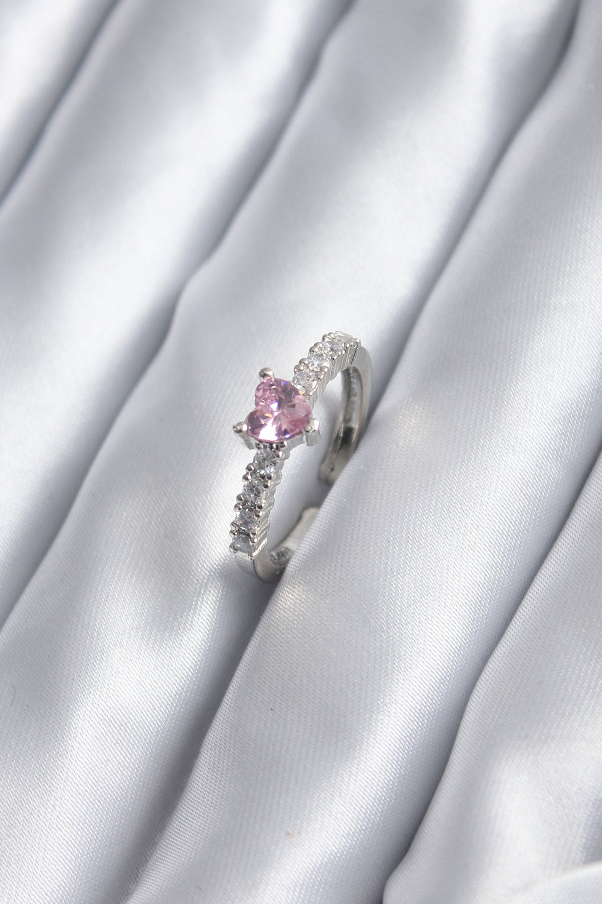 Gümüş Renk Zirkon Taşlı Pembe Kristal Kalp Model Kadın Yüzük TG27BYK2851 - Çok Renkli / Standart