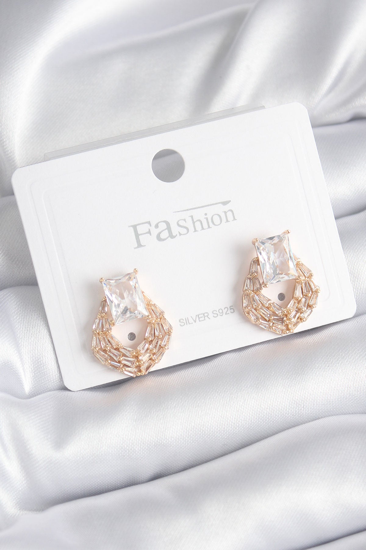 Pirinç Gold Renk Zirkon Taşlı Kadın Küpe TG27BKP9925 - Standart / Standart