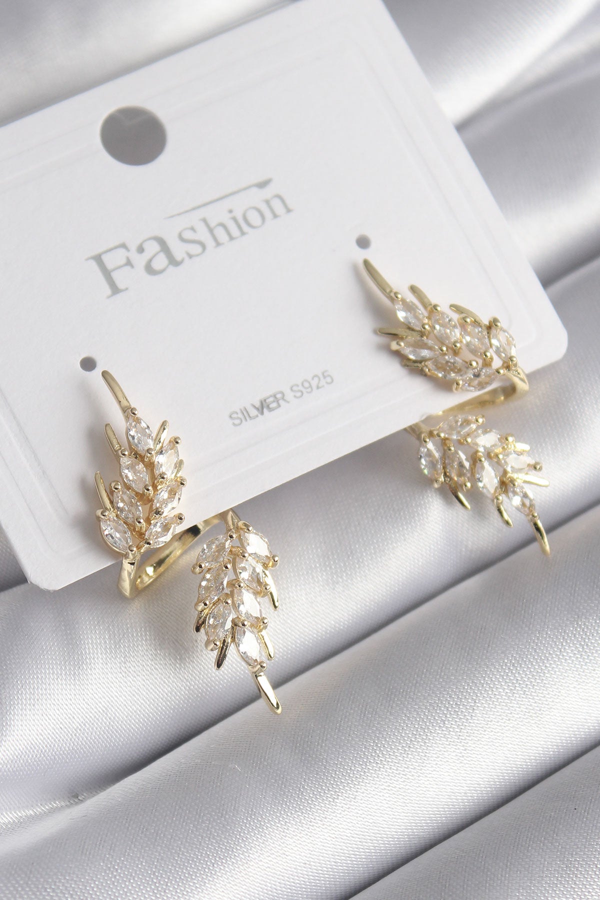 Pirinç Gold Renk Zirkon Taşlı Yaprak Model Kadın Küpe TG27BKP9945 - Standart / Standart