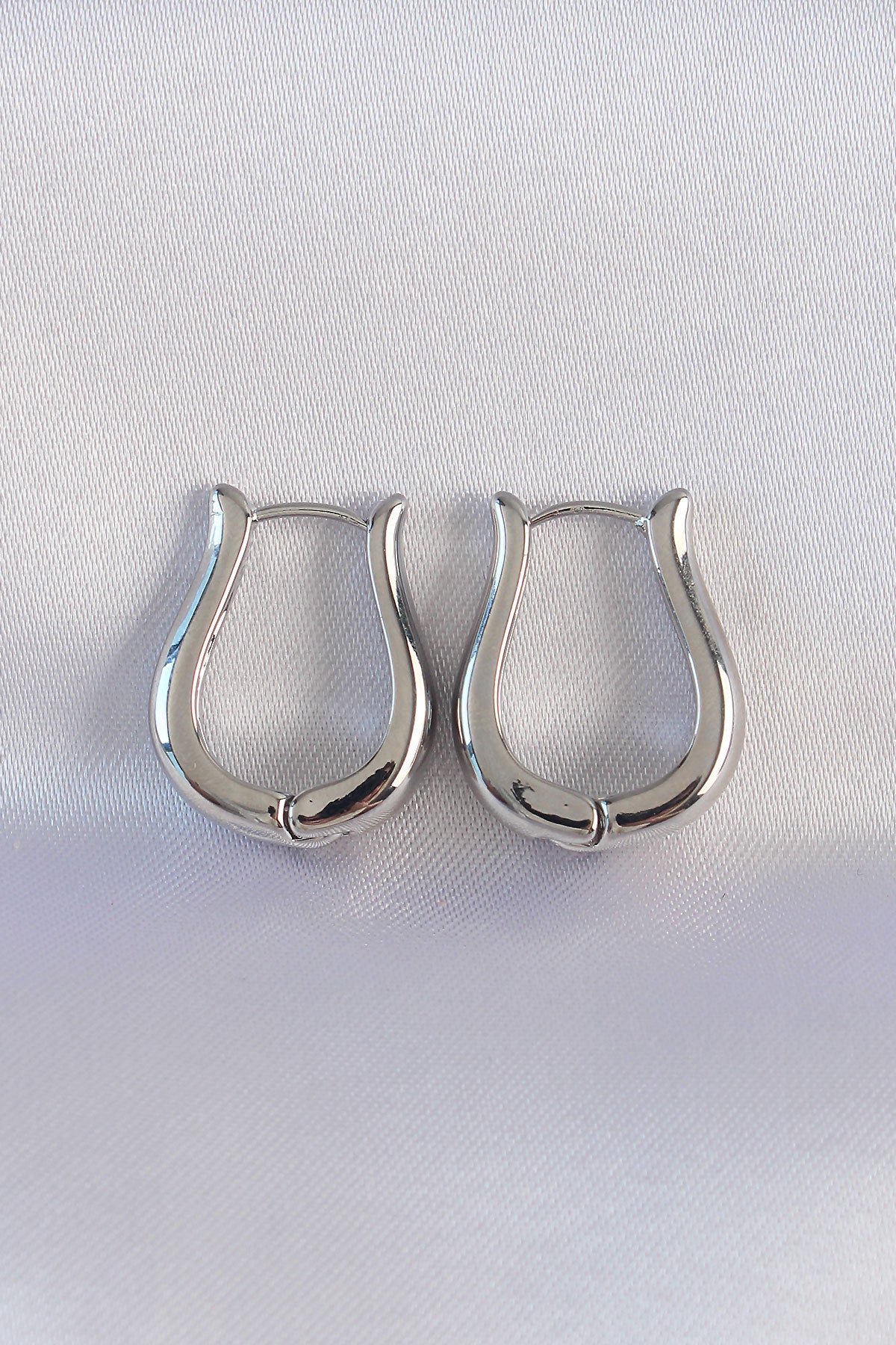 Pirinç Gümüş Renk İçi Boş Gül Küpe TG27BKP8977 - Çok Renkli / Standart