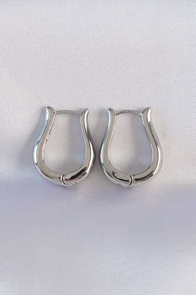 Pirinç Gümüş Renk İçi Boş Gül Küpe TG27BKP8977