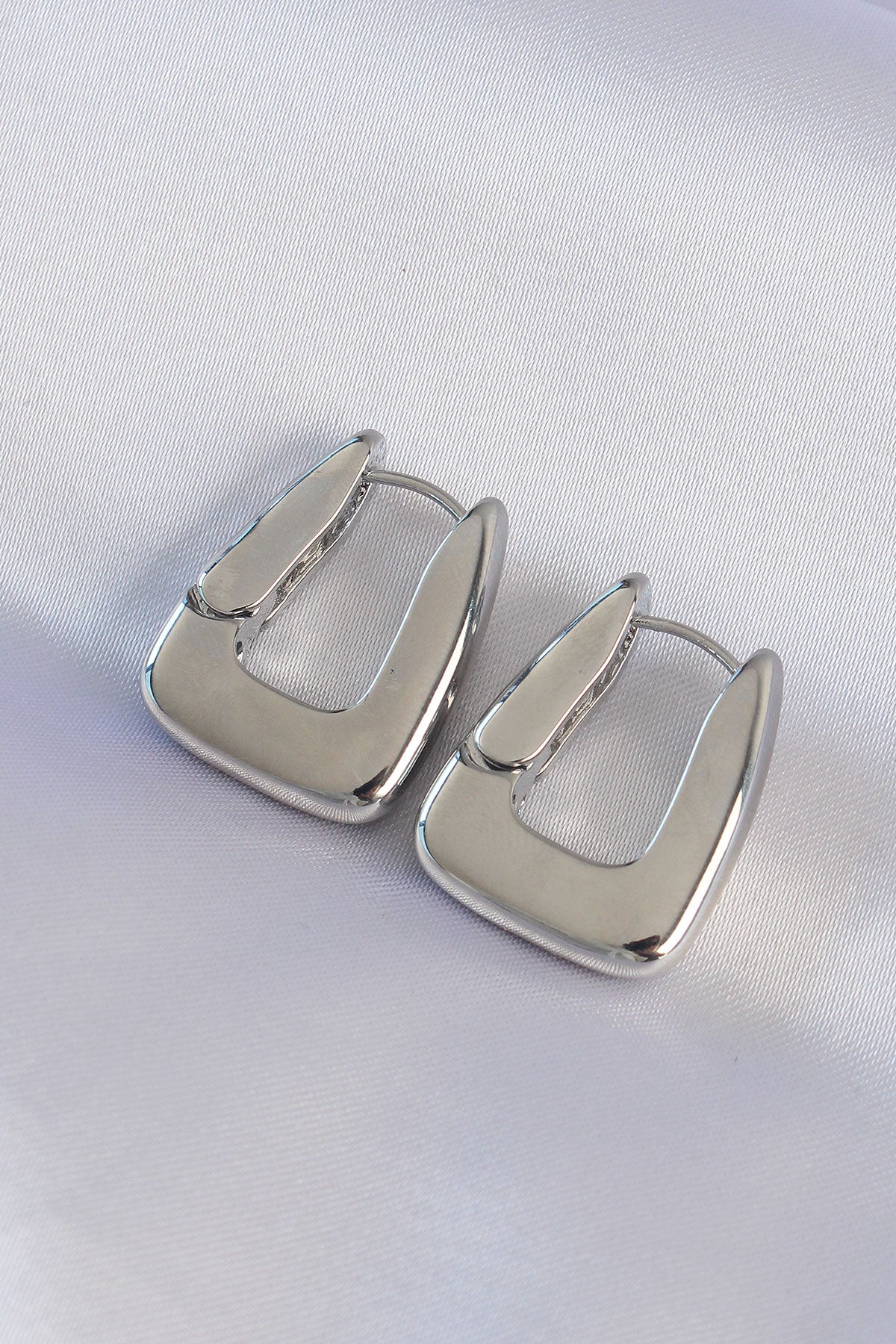 Pirinç Gümüş Renk Kalın Küpe TG27BKP8979 - Çok Renkli / Standart