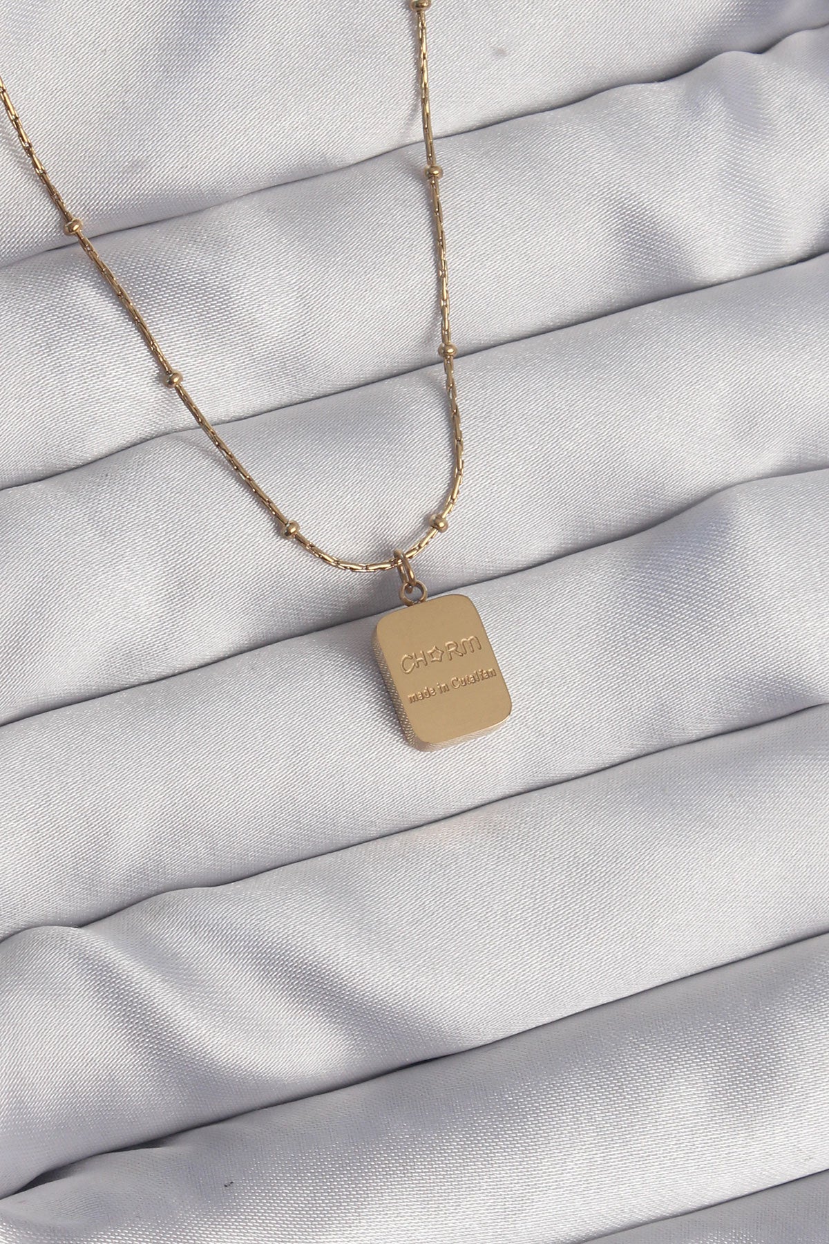 316L Çelik Gold Renk Kare Charm Model Kolye TG27BKO8928 - Çok Renkli / Standart