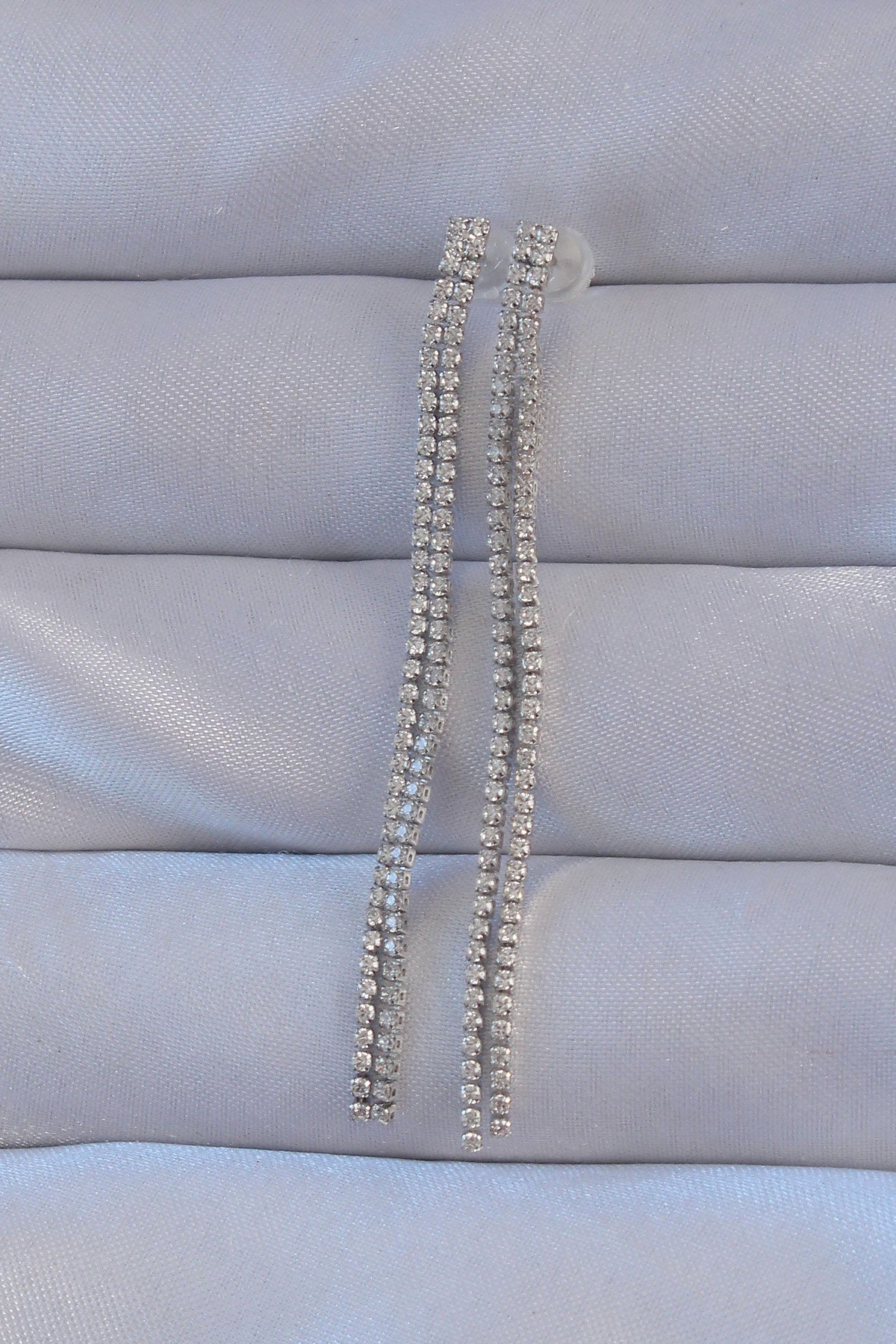 Pirinç Gümüş Renk Zirkon Taşlı Su Yolu Model Küpe TG27BKP9146 - Çok Renkli / Standart