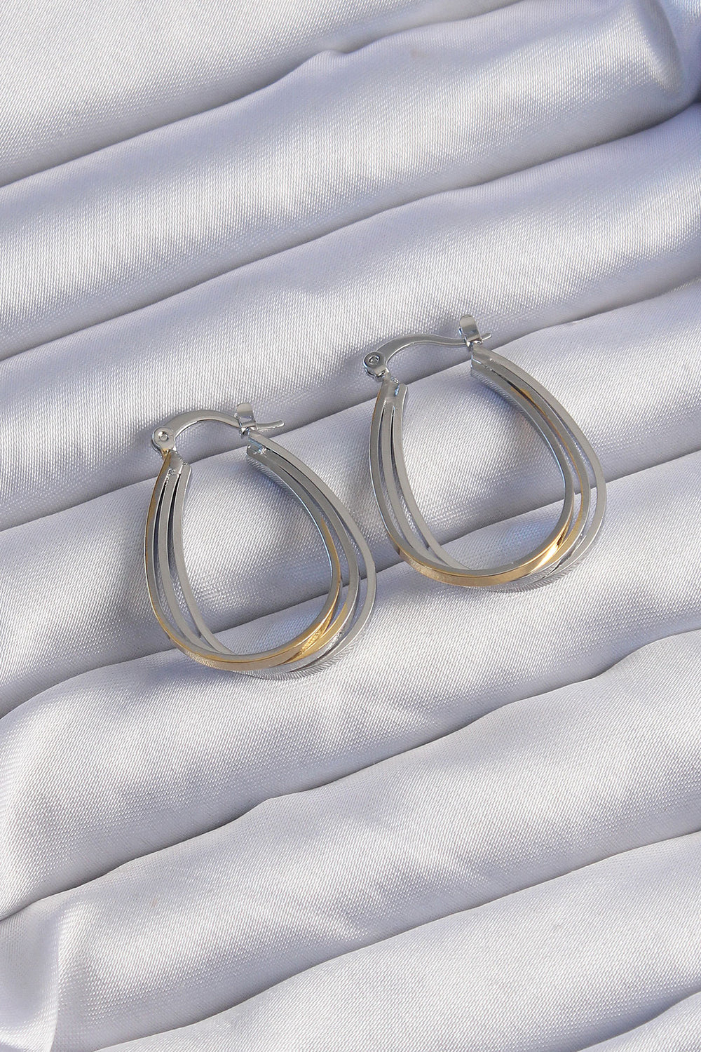 Pirinç Gold Gümüş Renkli Oval Çoklu Görünümlü Küpe TG27BKP9223