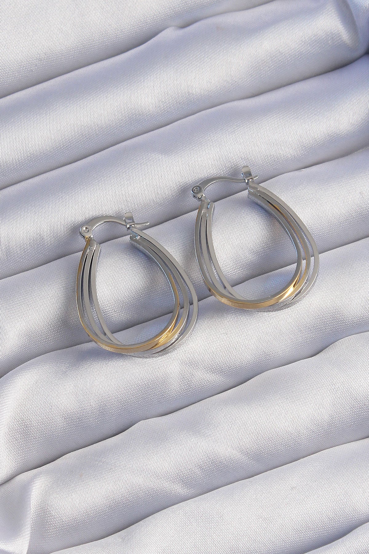 Pirinç Gold Gümüş Renkli Oval Çoklu Görünümlü Küpe TG27BKP9223 - Çok Renkli / Standart