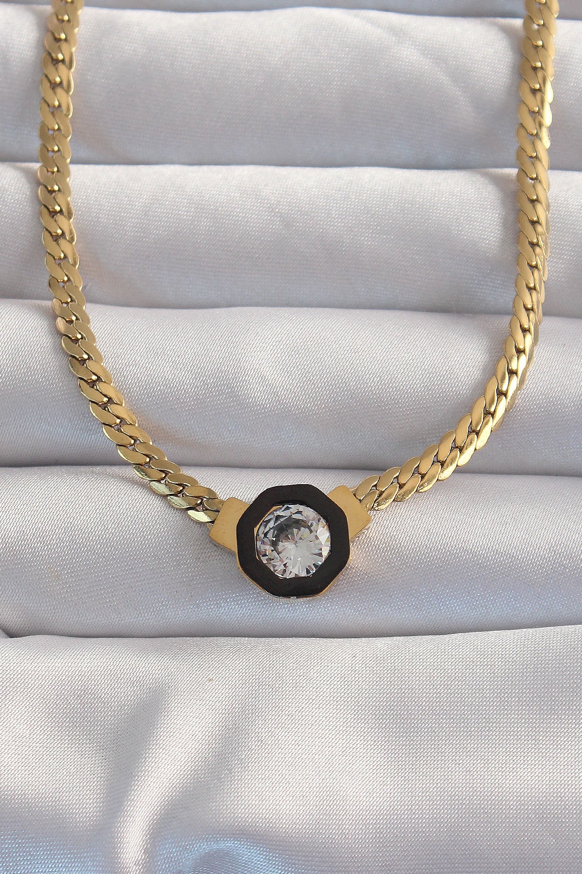 316L Çelik Gold Renk Ezme Zincir Zirkon Taşlı Mineli Serenay Kolyesi TG27BKO8958 - Çok Renkli / Standart