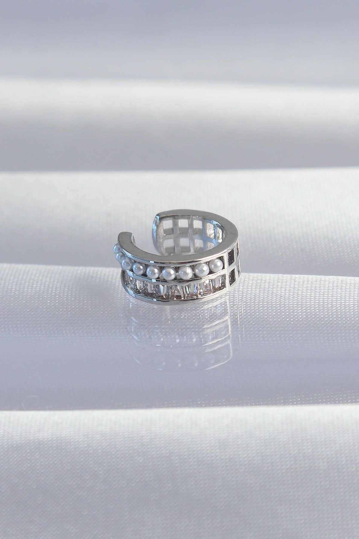 Pirinç Gümüş Renk İncili Baget Taşlı Earcuff Küpe TG27BKP9338 - Çok Renkli / Standart