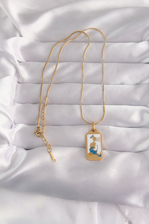316L Çelik Gold Renk Beyaz Mineli Kız Figür Tarot Kolye TG27BKO9027 - görsel 2