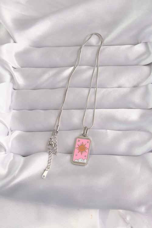 316L Çelik Gümüş Renk Pembe Mineli Güneş Model Tarot Kolye TG27BKO9043