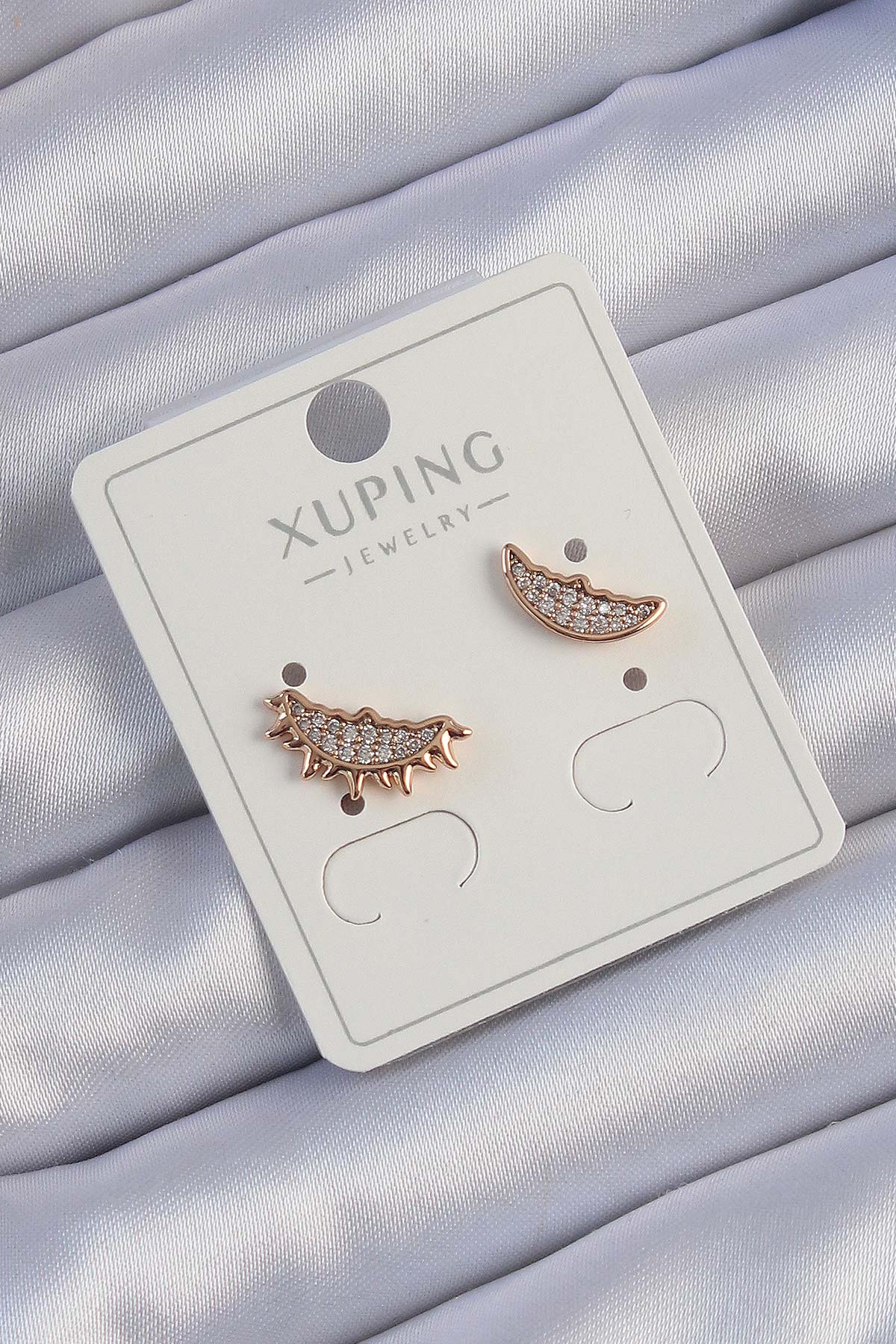 Xuping Rose Renk Zirkon Taşlı Ay ve Güneş Tasarımlı Küpe TG27BKP9429 - Çok Renkli / Standart