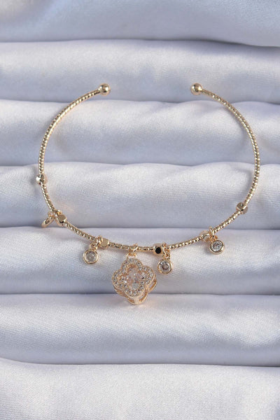 Pirinç Altın Renk Zirkon Taşlı Yonca Model Charm Bileklik TG27BB6327