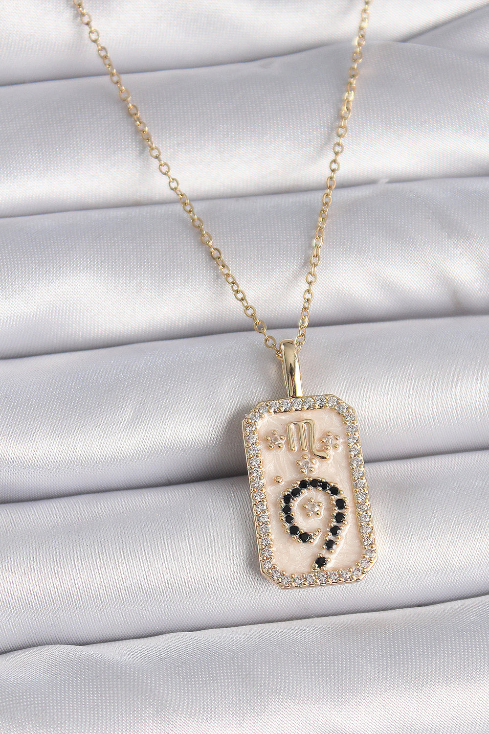 316L Çelik Gold Renk Zincir Akrep Burcu Zirkon Taşlı Kadın Kolye TG27BKO9465