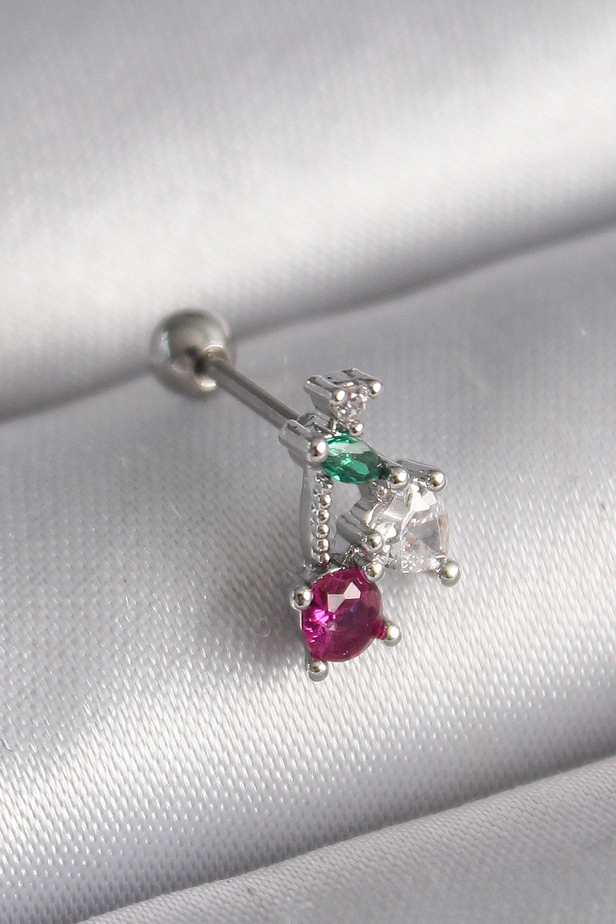316L Çelik Gümüş Renk Zirkon Taşlı Tragus Piercing TG27PR1349 - Çok Renkli / Standart