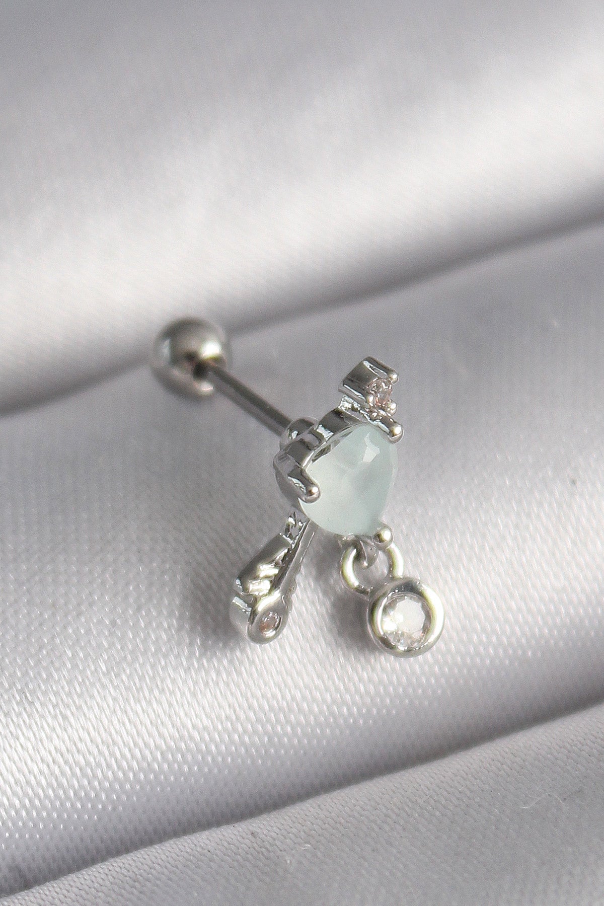 316L Çelik Gümüş Renk Beyaz Minelik Kalp Sallantı Zirkon Taş Detay Tragus Piercing TG27PR1229 - Çok Renkli / Standart