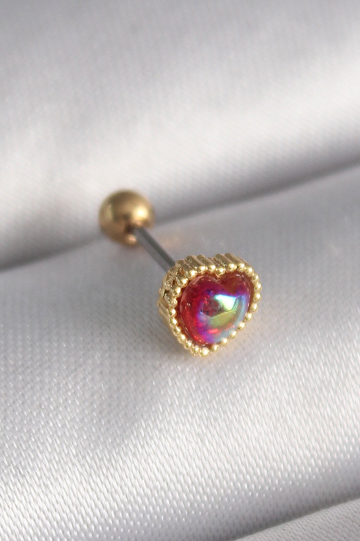 316L Çelik Gold Renk Kırmızı Mineli Kalp Tragus Piercing TG27PR1266 - Çok Renkli / Standart