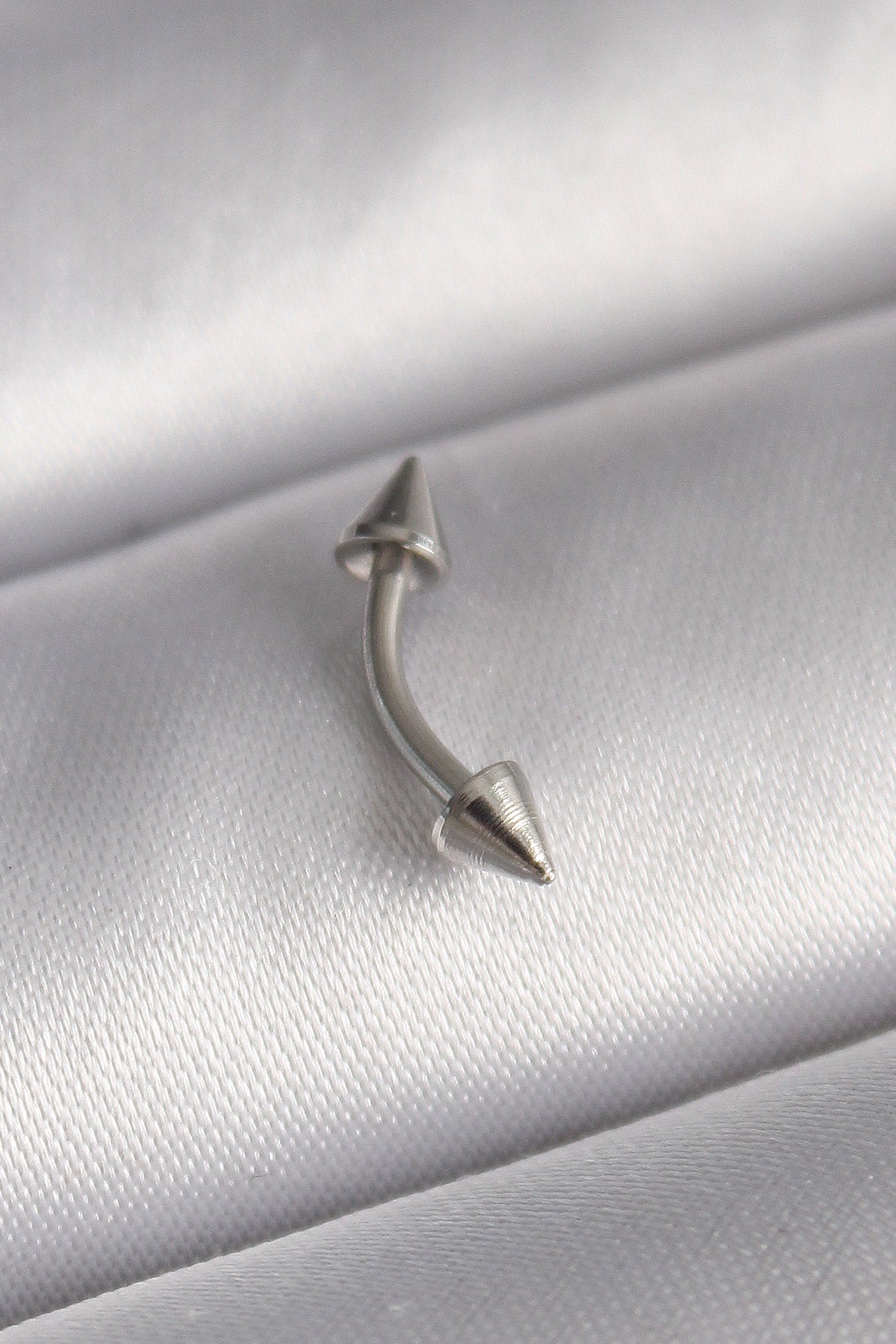 316L Çelik Gümüş Renk Çivi Model Piercing TG27PR1373 - Çok Renkli / Standart