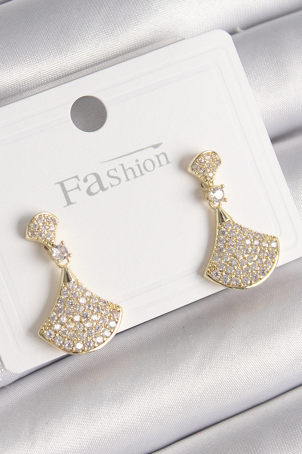 Pirinç Gold Renk Zirkon Taşlı Motif Model Kadın Küpe TG27BKP9778