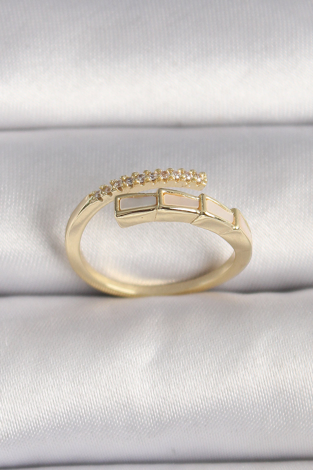 Pirinç Gold Renk Zirkon Taş Detaylı Yılan Model Ayarlanabilir Yüzük TG27BYK3539