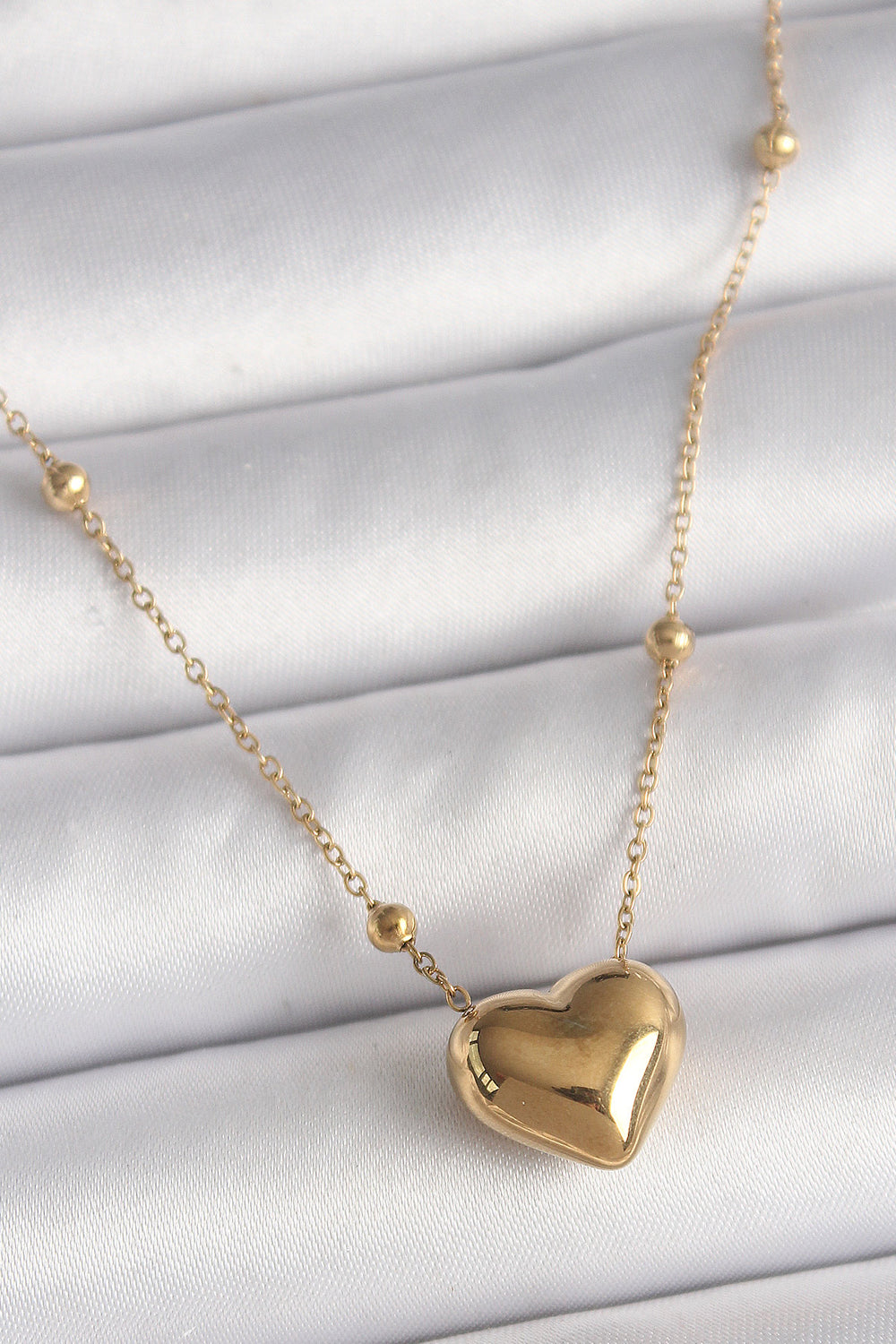316L Çelik Gold Renk Topçuk Detaylı Zincir Kalp Model Kadın Kolye TG27BKO9772