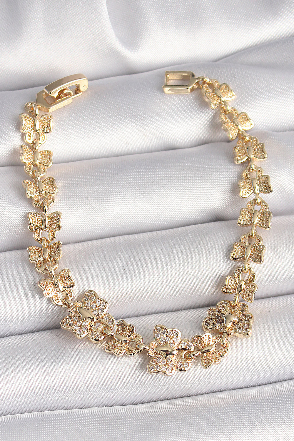 Pirinç Gold Renk Zirkon Taşlı Kelebek Model Zincir Kadın Bileklik TG27BB6834