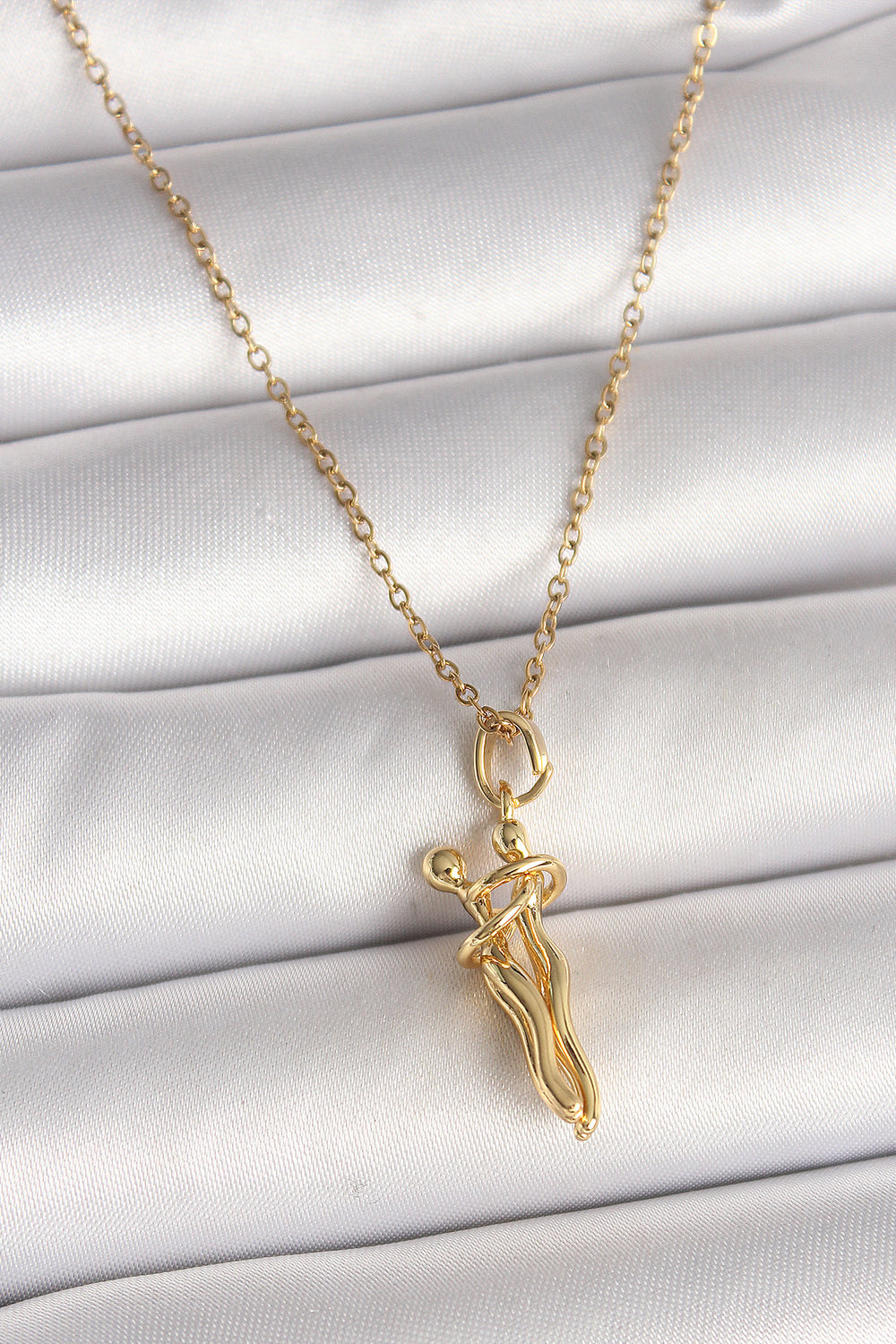 316L Çelik Gold Renk Zincir Sarılma Model Kadın Kolye TG27BKO9976