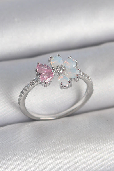 Pirinç Gümüş Renk Beyaz Mineli Pembe Zirkon Taşlı Çiçek Model Kadın Yüzük TG27BYK3708
