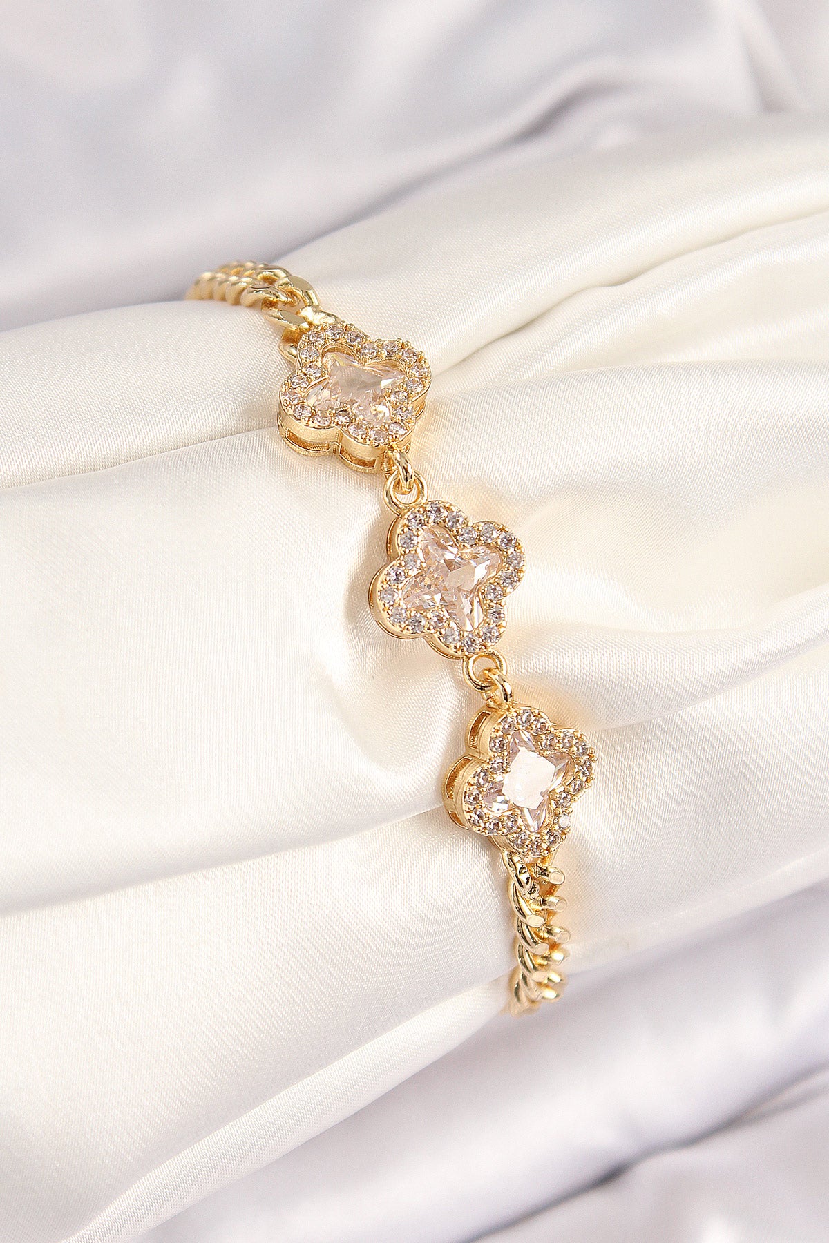Pirinç Zirkon Taşlı Yonca Model Gold Renk Kadın Bileklik TG27BB8494 - Standart / Standart