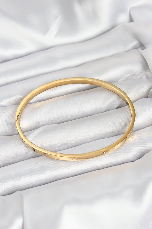 316L Çelik Gold Renk Zirkon Taşlı 65 mm İnce Kadın Kelepçe Bileklik TG27BB7914