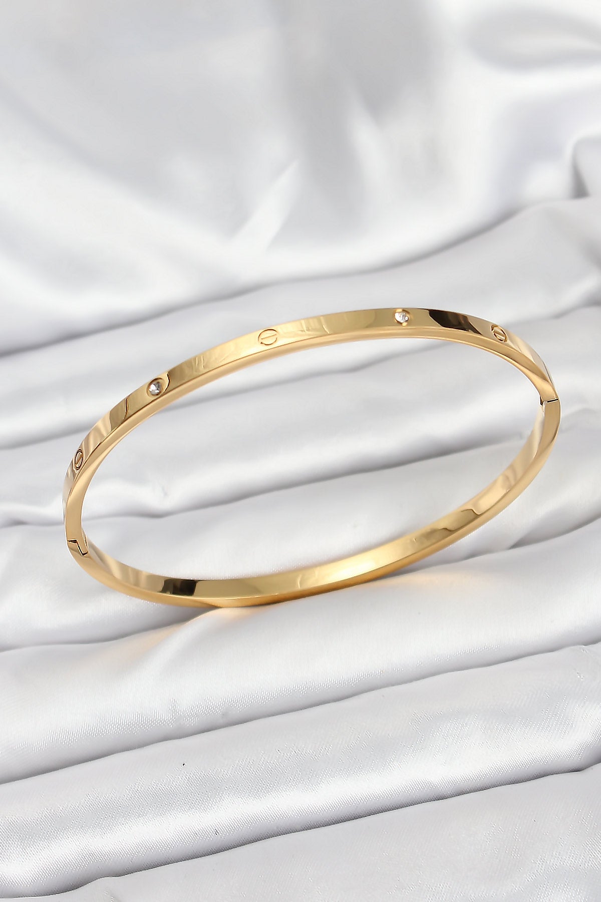 316L Çelik Gold Renk Zirkon Taşlı 65 mm İnce Kadın Kelepçe Bileklik TG27BB7914 - Çok Renkli / Standart