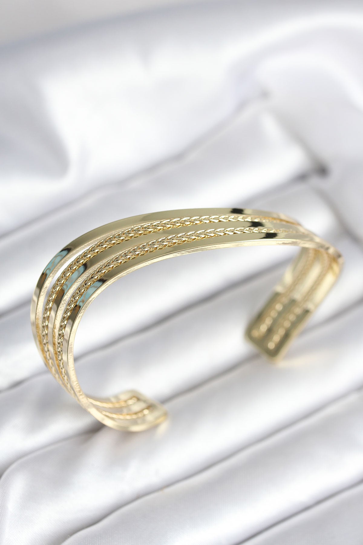 Eğik Şerit Model Gold Renk Pirinç Kadın Bileklik TG27BB8019 - Çok Renkli / Standart