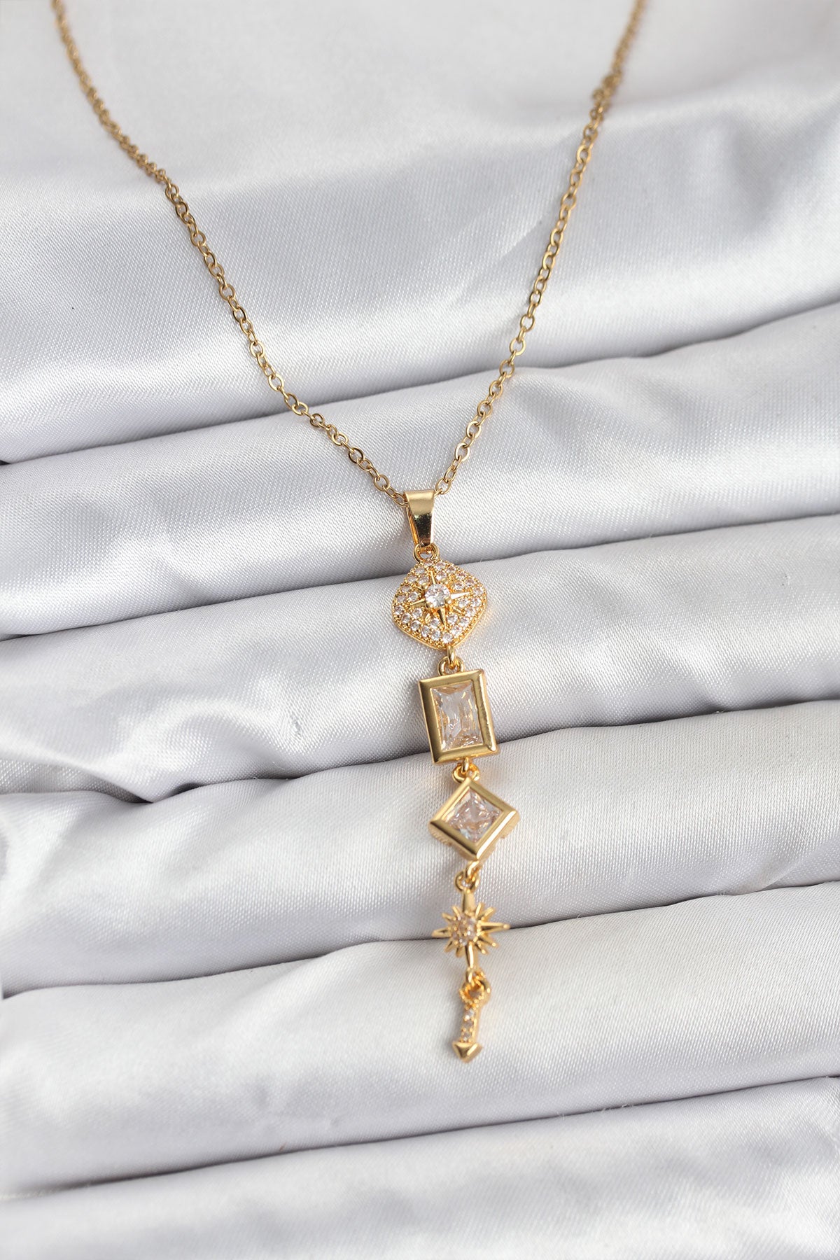 316L Çelik Zincir Gold Renk Kutup Yıldızı Enerji Model Kadın Y Kolye TG27BKO10672 - Çok Renkli / Standart