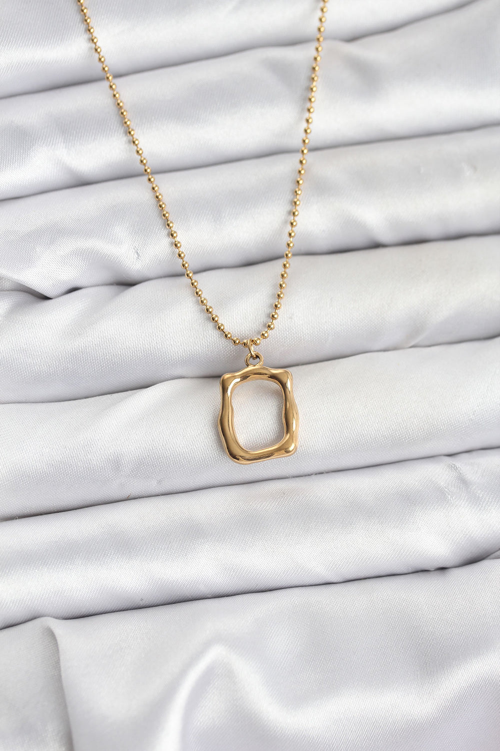 316L Çelik Zincir Gold Renk Model Kadın Kolye TG27BKO10688