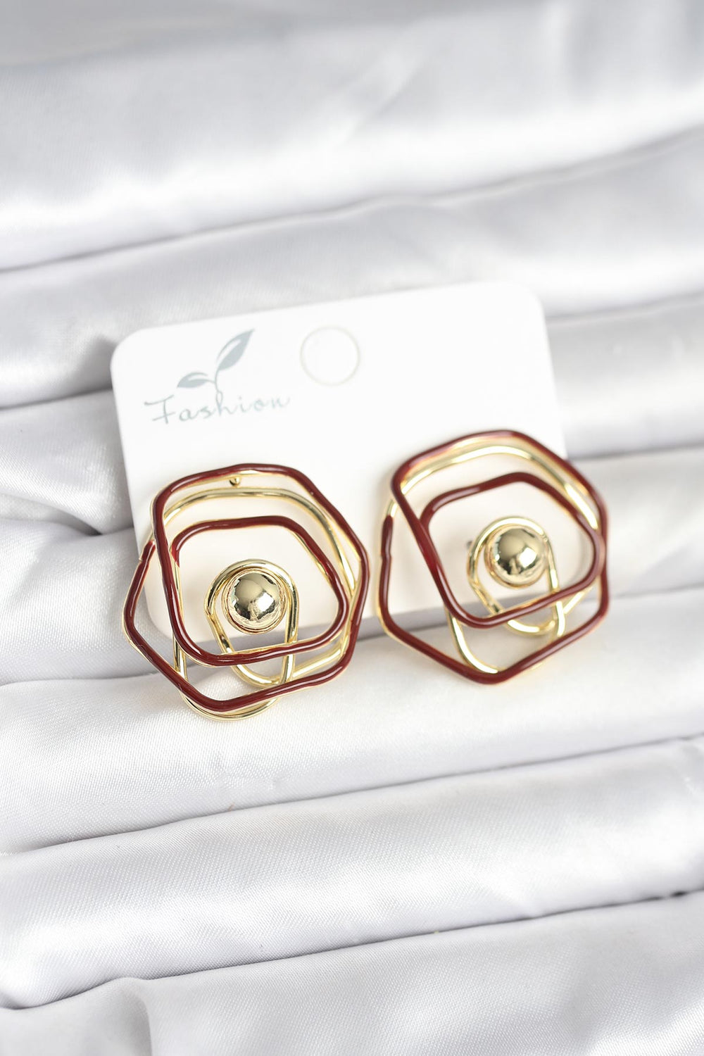 Pirinç Gold Renk Bordo Mineli Geometrik Gül Model Kadın Küpe TG27BKP11374