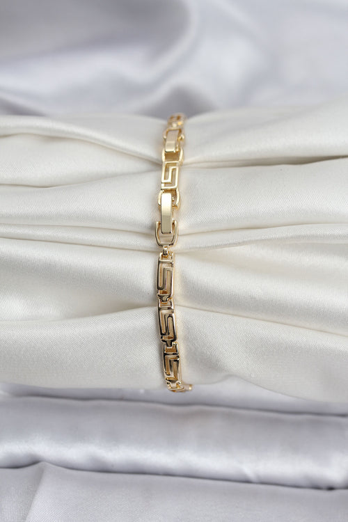 14K Gold Renk Kaplama Zirkon Taşlı Baget Model CM Kadın Bileklik TG27BB8126