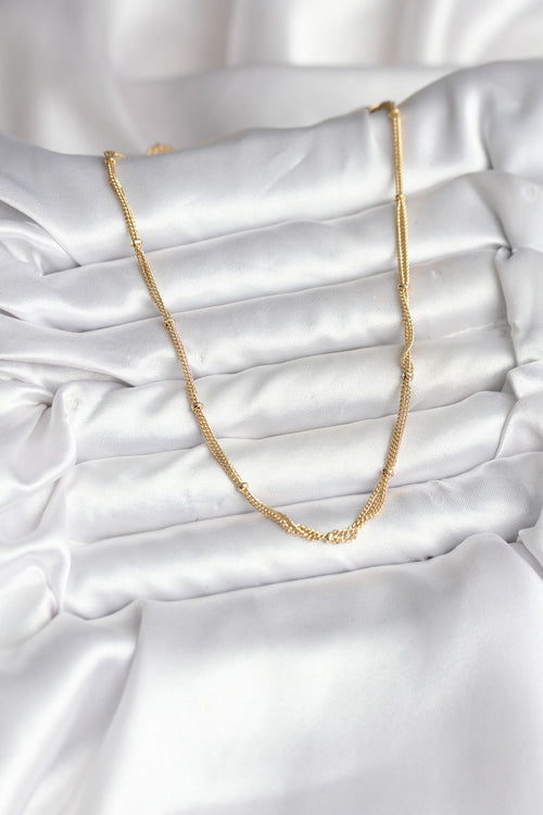 14K Gold Renk Kaplama Topçuk Zincirli Model CM Kadın Kolye TG27BKO10734