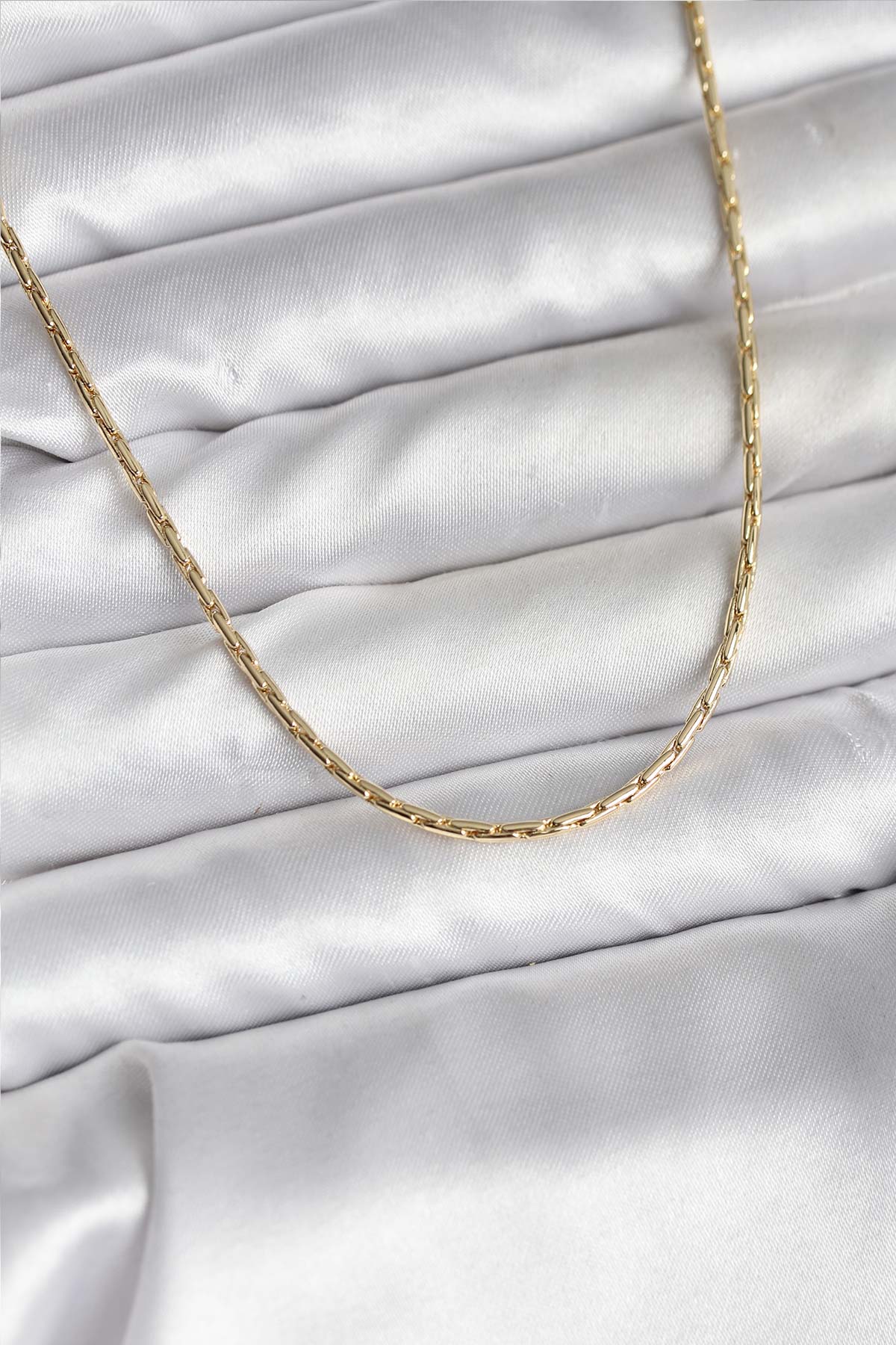14K Gold Renk Kaplama İnce Zincir Model CM Kadın Kolye TG27BKO10741 - Çok Renkli / Standart