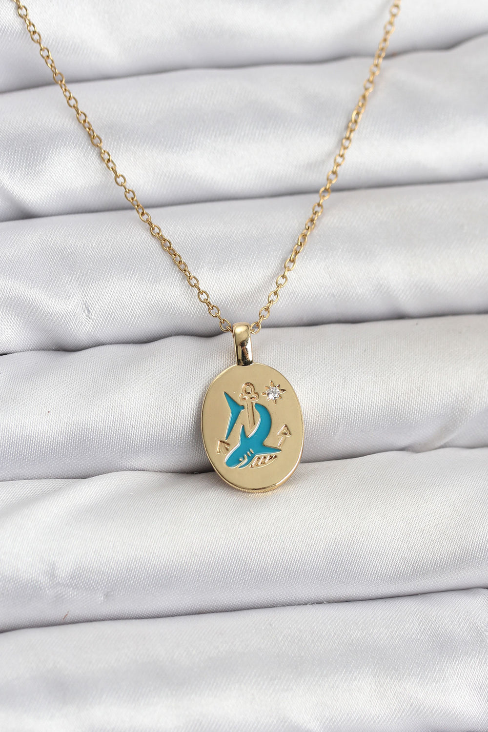 316L Çelik Zincir Gold Renk Shark Figür Kadın Kolye TG27BKO10753