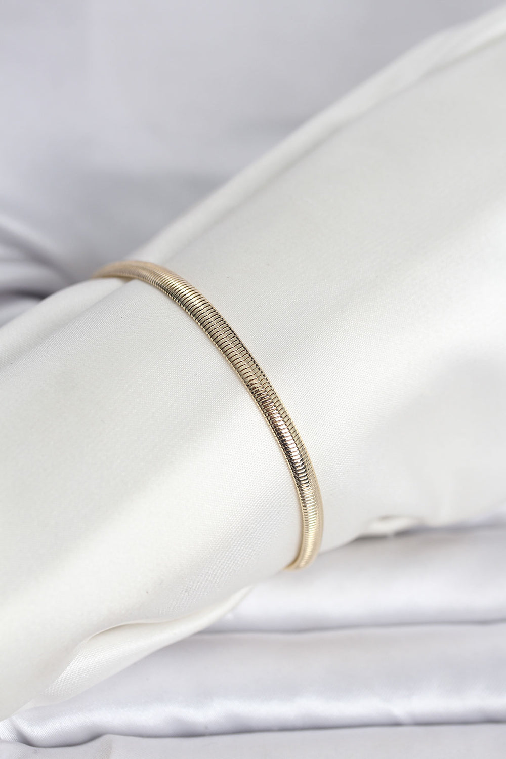 CM 14K Gold Renk Yassı Yılan Zincir Model Kadın Bileklik TG27BB8293