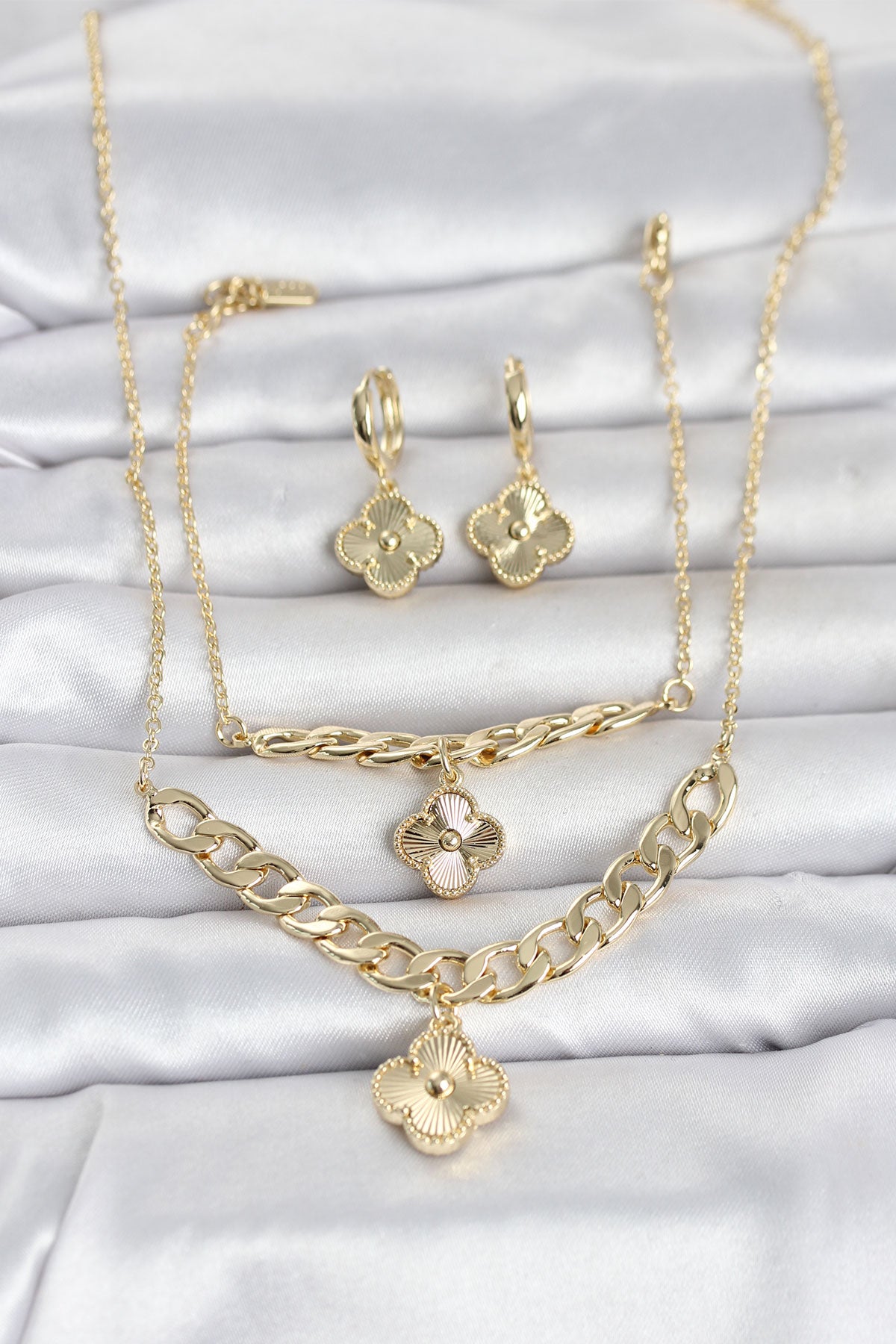 Gold Renk Pirinç Kolye Bileklik ve Küpe Seti TG27BKO11063 - Çok Renkli / Standart
