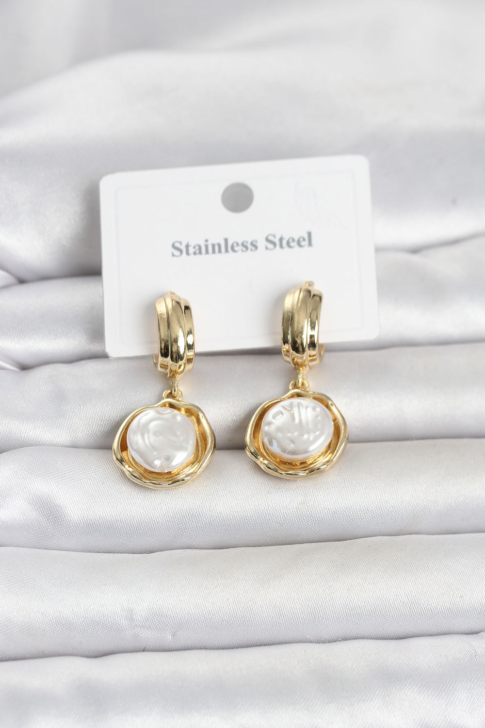 316L Çelik Gold Renk İnci Detaylı Kadın Küpe TG27BKP11824